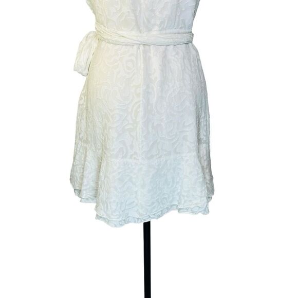 Tanya Taylor White Bianka Silk Floral Mini Wrap Dress | 6 - Picture 8 of 9